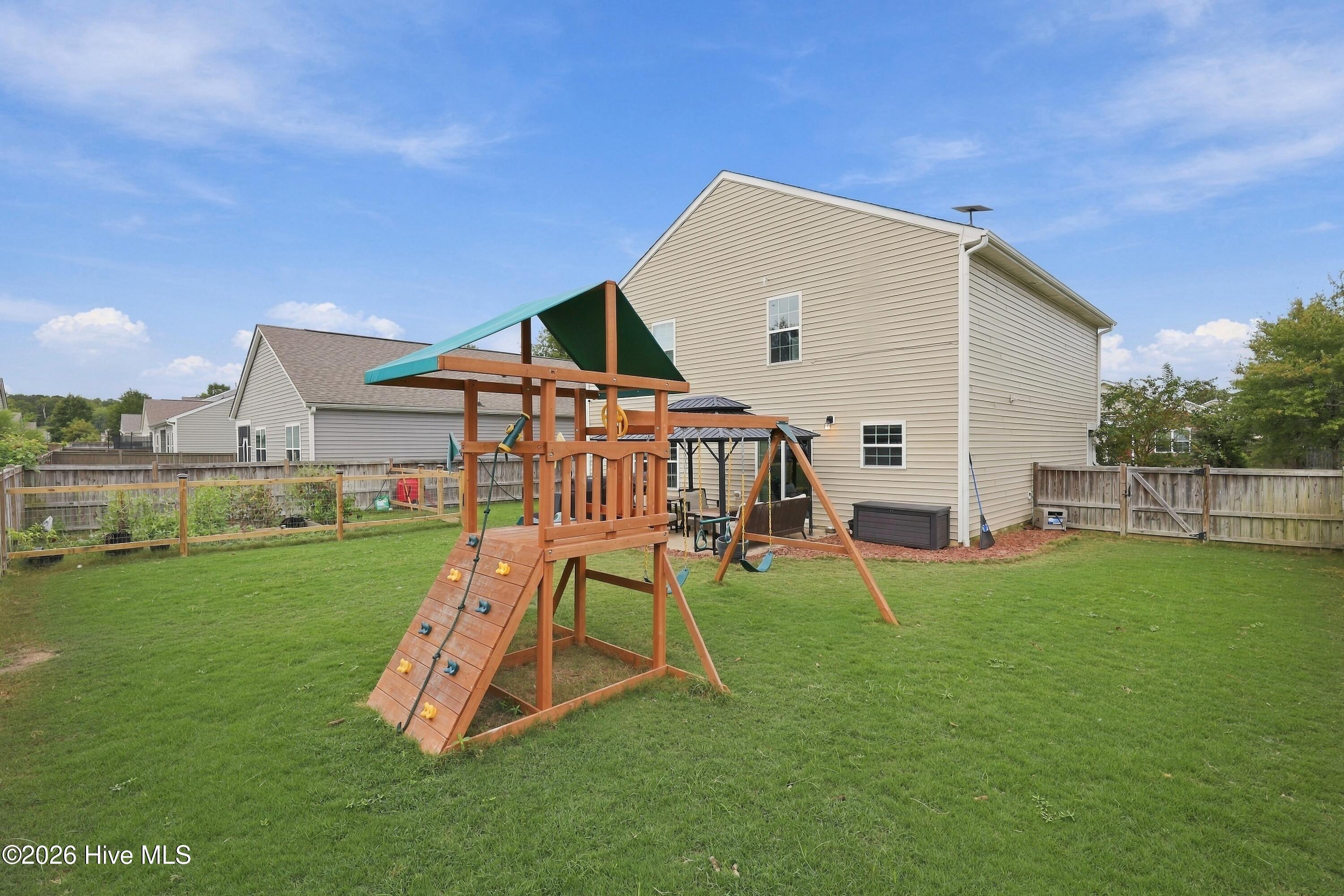 414 Frida Road New Bern, NC 28560 - Photo 40 of 54 Back Patio