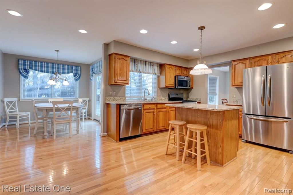 1190 Hathaway Rising Rochester Hills, MI 48306 - Photo 9 of 30