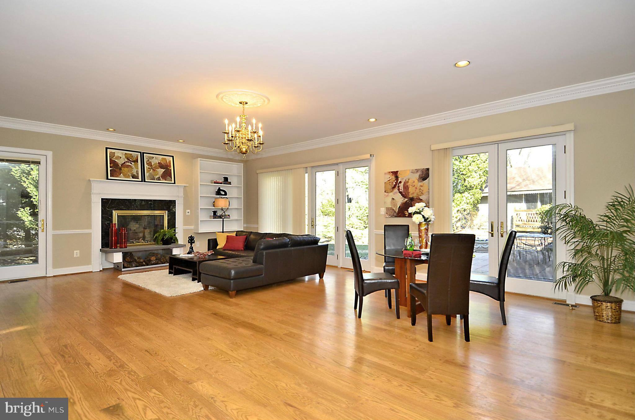 9817 Glen Road Potomac, MD 20854 - Photo 11 of 24 Family Room
