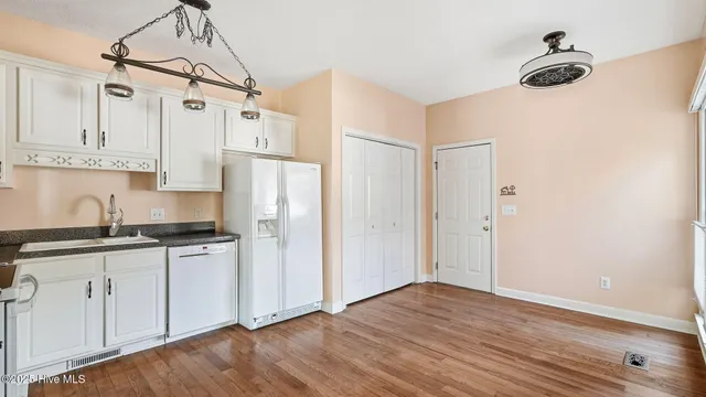 $352,500 | 220 Spring Lake Drive, Pinehurst, NC 28374