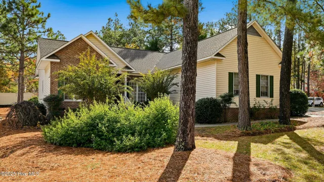 $352,500 | 220 Spring Lake Drive, Pinehurst, NC 28374