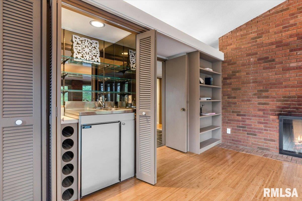 1906 South Illini Road Springfield, IL 62704 - Photo 13 of 31