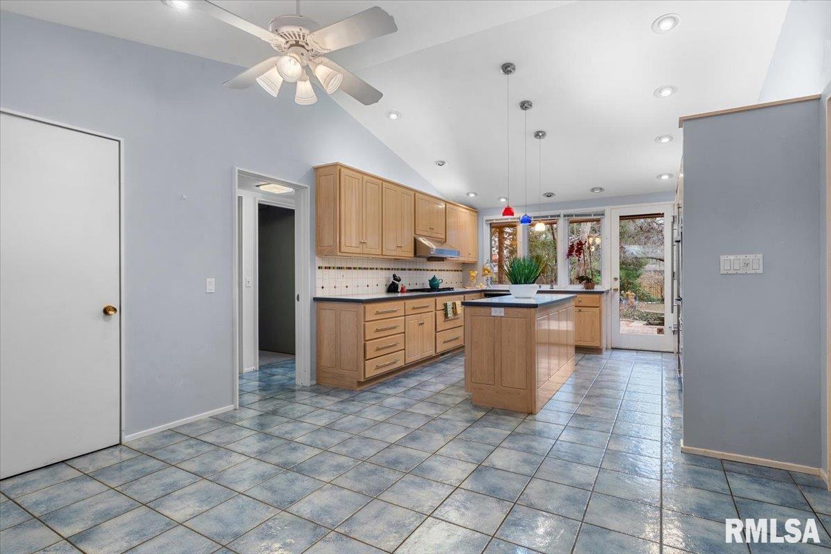 1906 South Illini Road Springfield, IL 62704 - Photo 18 of 31