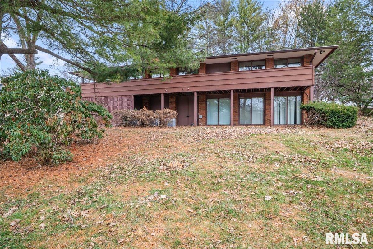 1906 South Illini Road Springfield, IL 62704 - Photo 2 of 31