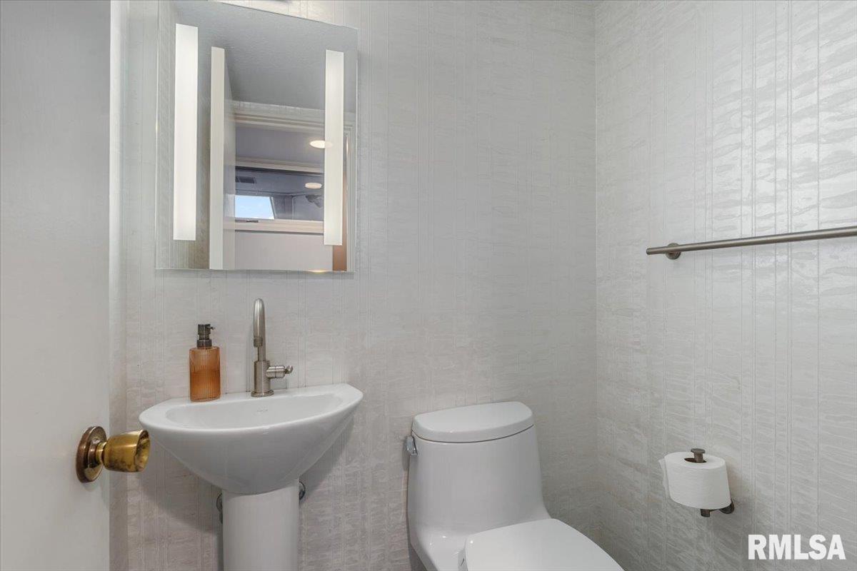 1906 South Illini Road Springfield, IL 62704 - Photo 27 of 31