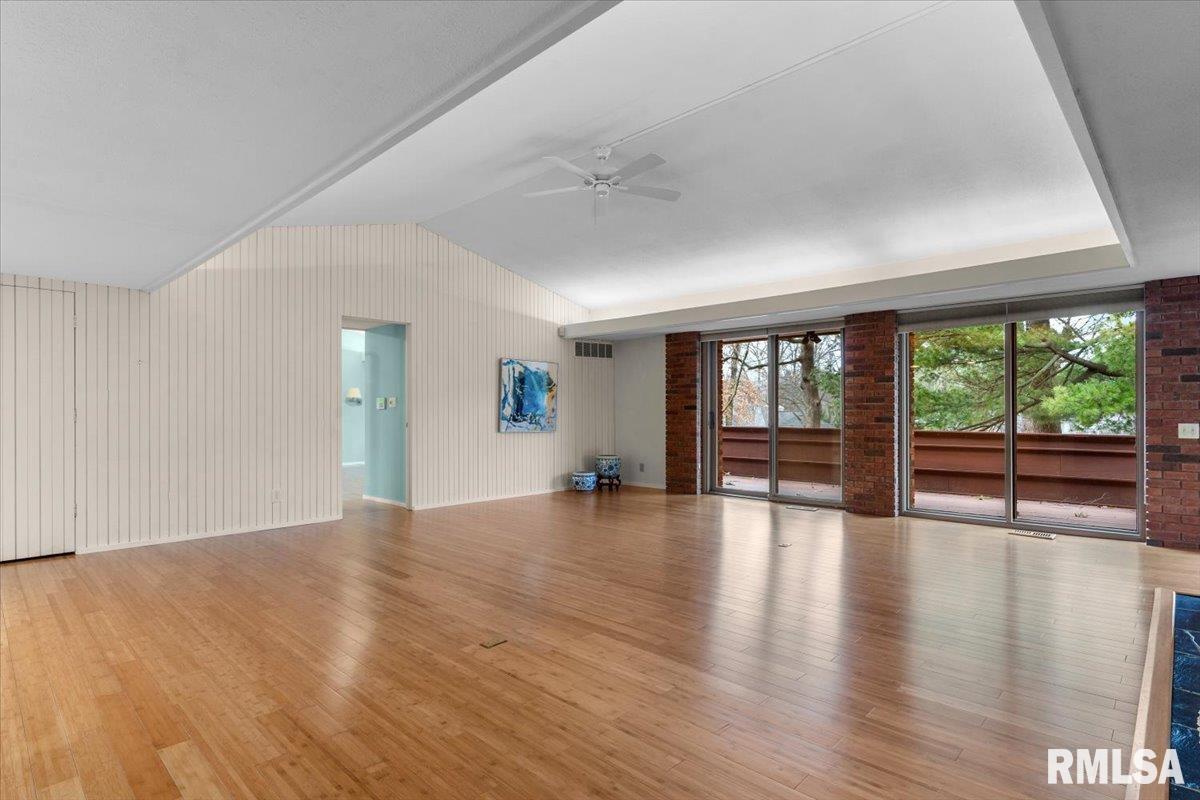 1906 South Illini Road Springfield, IL 62704 - Photo 5 of 31