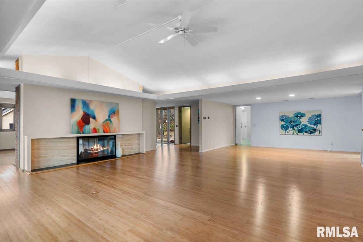 1906 South Illini Road Springfield, IL 62704 - Photo 7 of 31