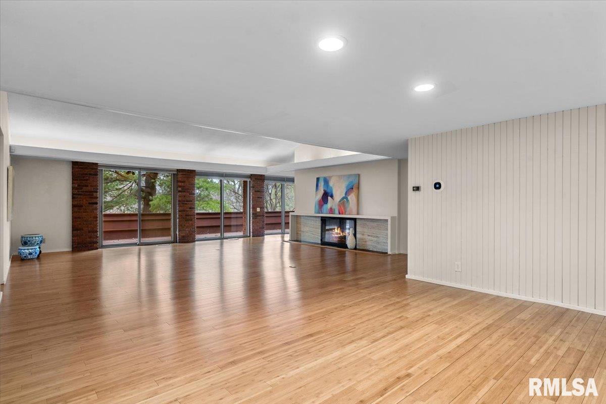 1906 South Illini Road Springfield, IL 62704 - Photo 8 of 31