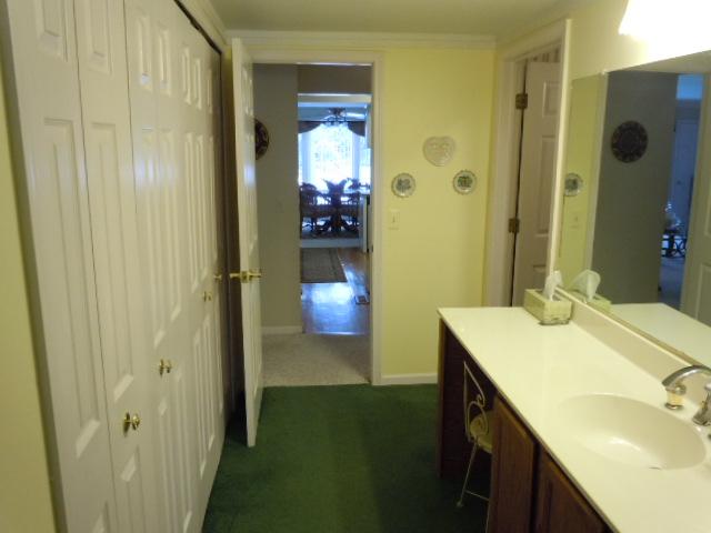 1645 B Huntington Park Rochester, MI 48309 - Photo 17 of 24 31091072-16.JPG