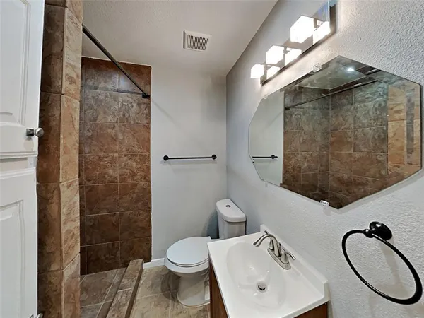 $2,145 | 2141 Province Lane, Dallas, TX 75228