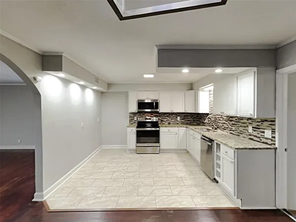 $2,145 | 2141 Province Lane, Dallas, TX 75228