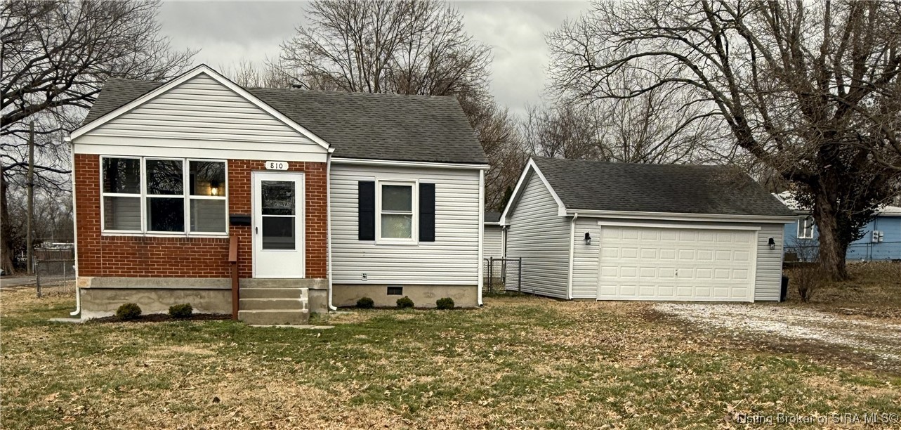 810 Sprague Street Clarksville, IN 47129 - Photo 1 of 41