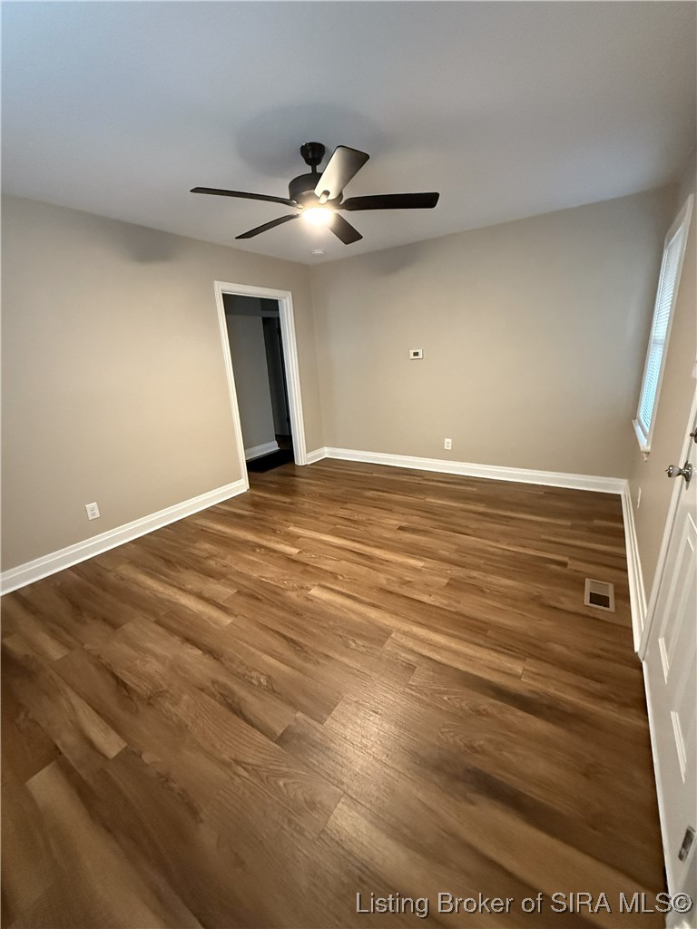 810 Sprague Street Clarksville, IN 47129 - Photo 8 of 41