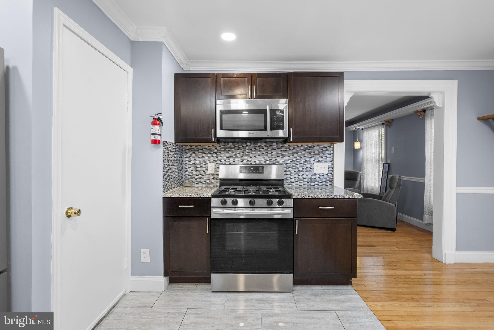 12220 Centerhill Street Silver Spring, MD 20902 - Photo 9 of 45 unit 1