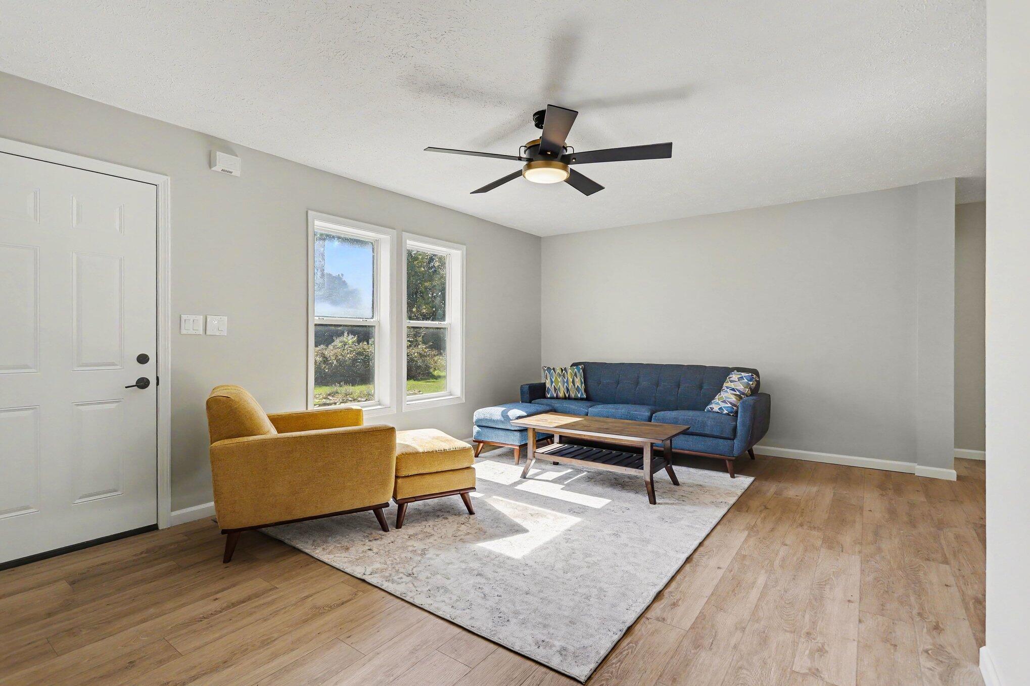 55443 Baer Road Mendon, MI 49072 - Photo 4 of 29 003_file_6502