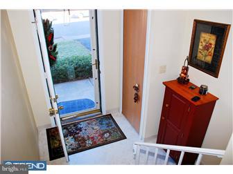 226 Ridgeview Drive Alburtis, PA 18011 - Photo 2 of 12 Foyer