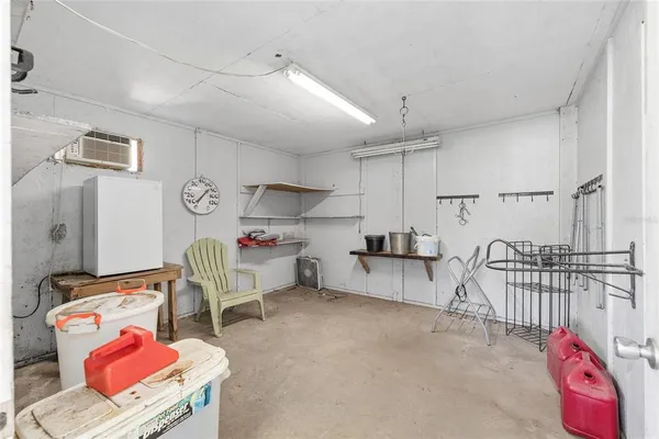 $450,000 | 205 East Highway 318, Citra, FL 32113