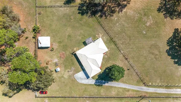 $450,000 | 205 East Highway 318, Citra, FL 32113