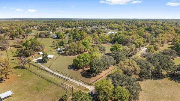 $450,000 | 205 East Highway 318, Citra, FL 32113