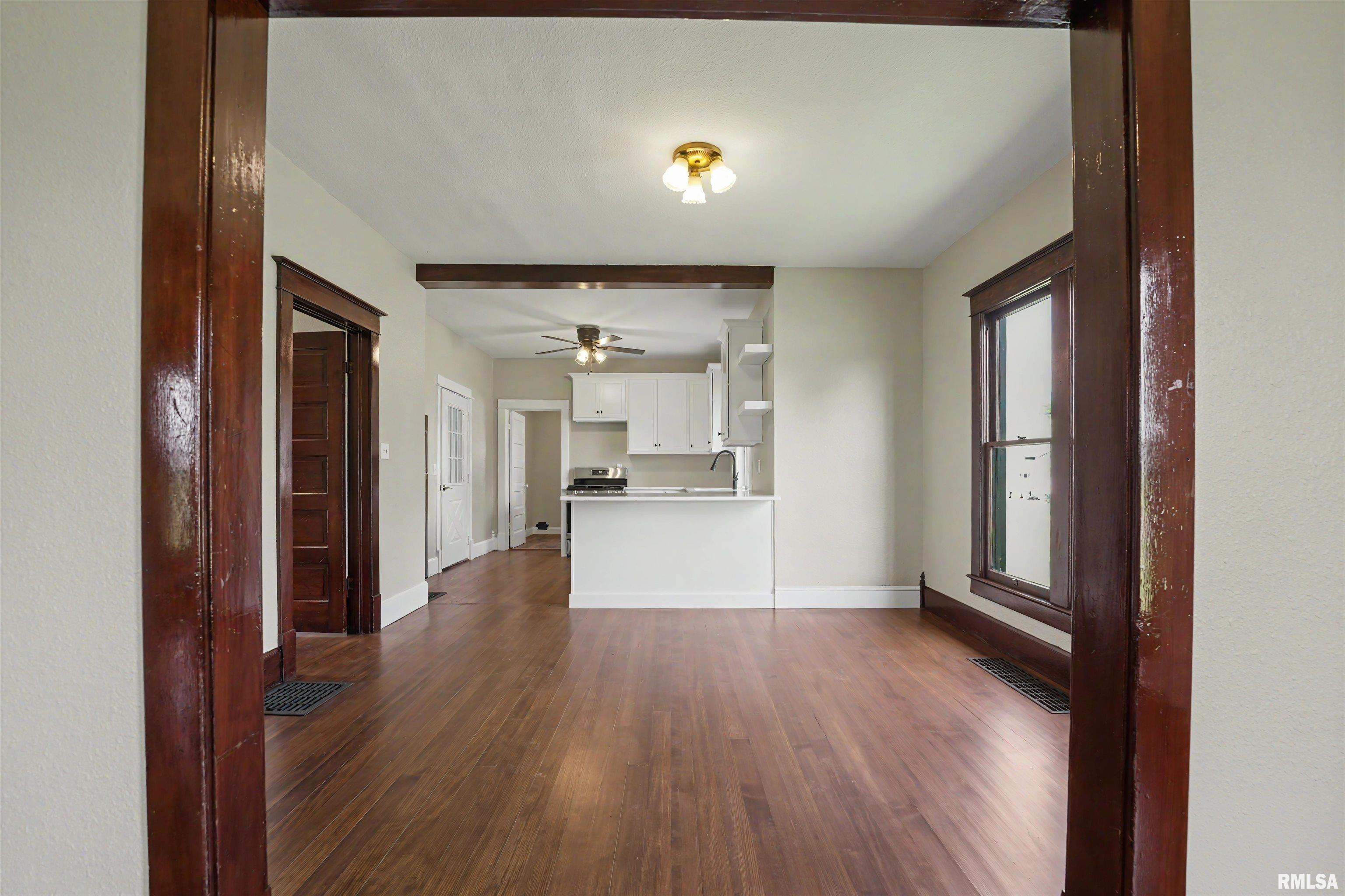 301 South Main Street Armington, IL 61721 - Photo 6 of 25