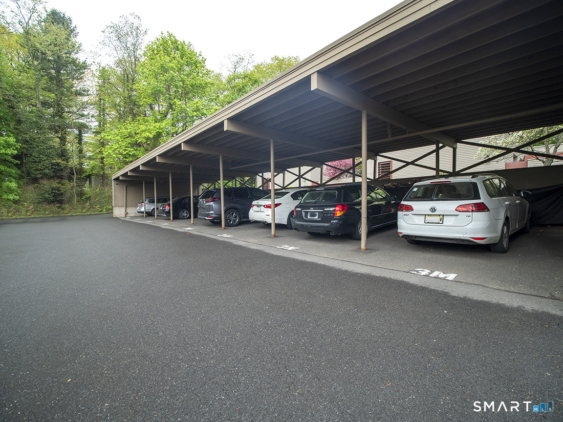 78 Charlton Hill Road, Unit 78 Hamden, CT 06518 - Photo 26 of 28