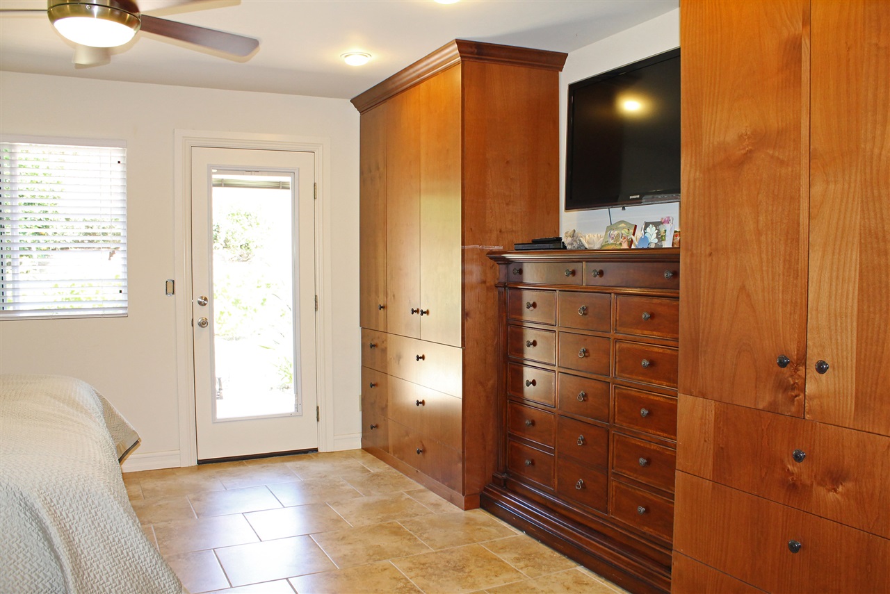 949 Woodcreek Road Fallbrook, CA 92028 - Photo 12 of 25