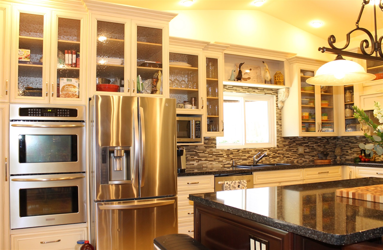 949 Woodcreek Road Fallbrook, CA 92028 - Photo 3 of 25