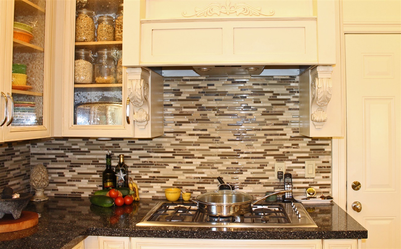 949 Woodcreek Road Fallbrook, CA 92028 - Photo 6 of 25