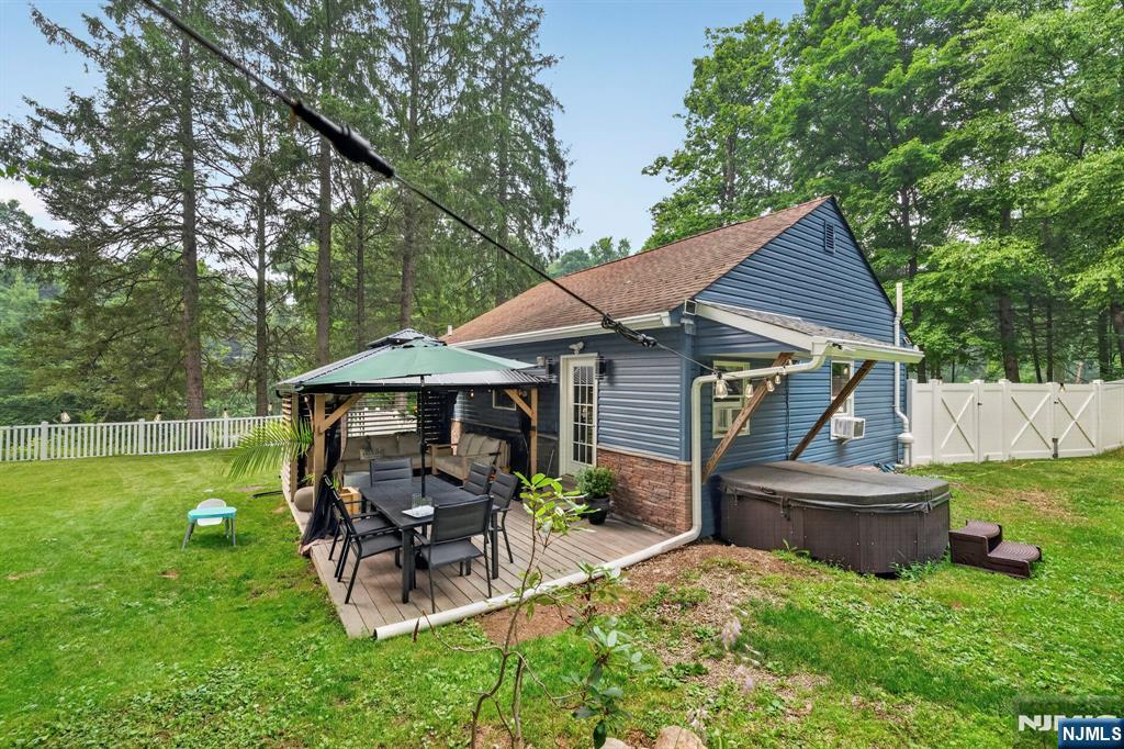 532 Glen Road Sparta, NJ 07871 - Photo 26 of 41 Gallery Image 26