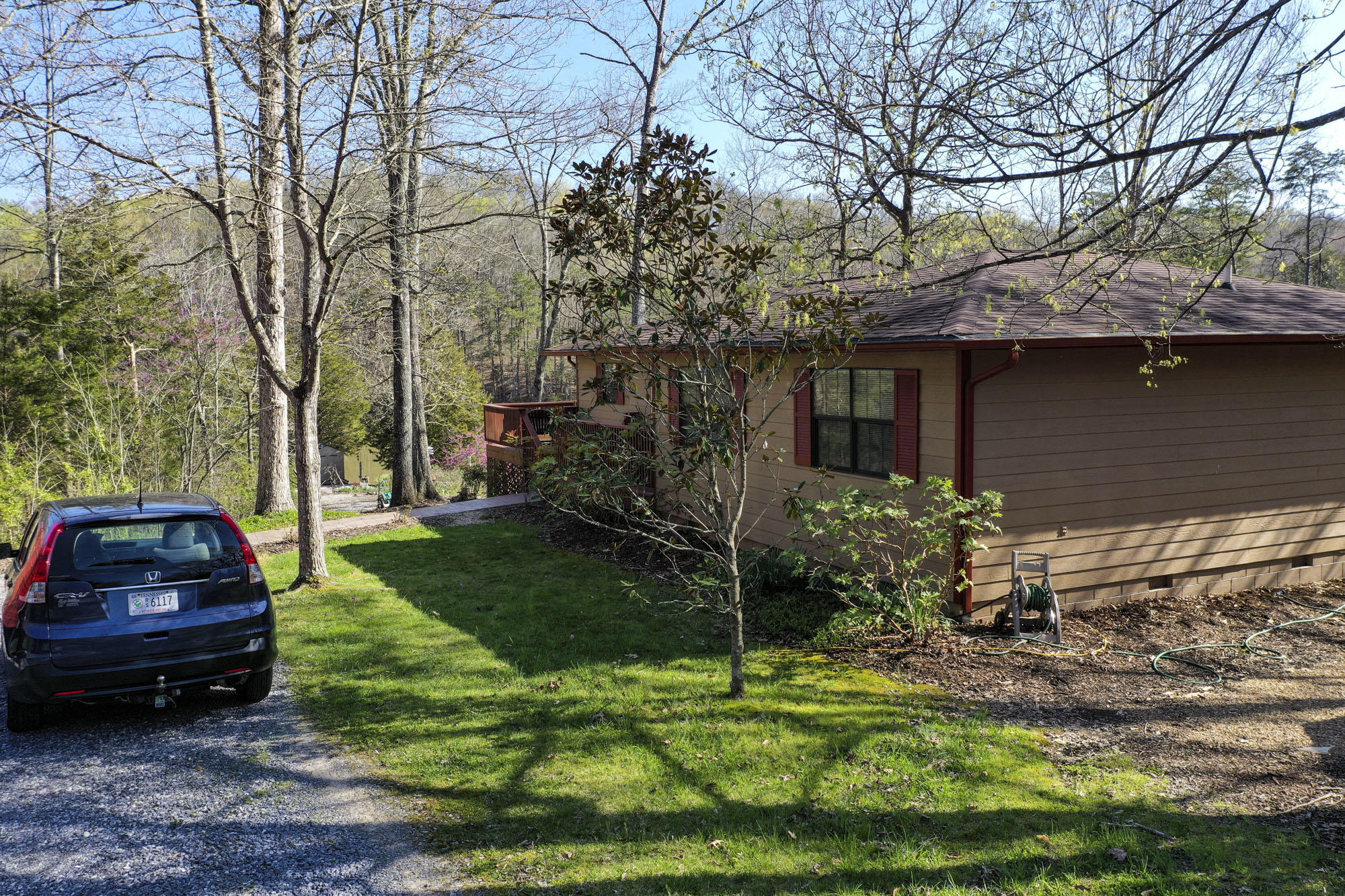 1852 Chestnut Hill Road Dandridge, TN 37725 - Photo 3 of 32 3