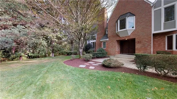 $6,000 | 48 St George Court, Warwick, RI 02888