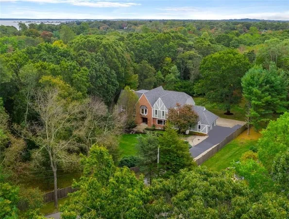 $6,000 | 48 St George Court, Warwick, RI 02888