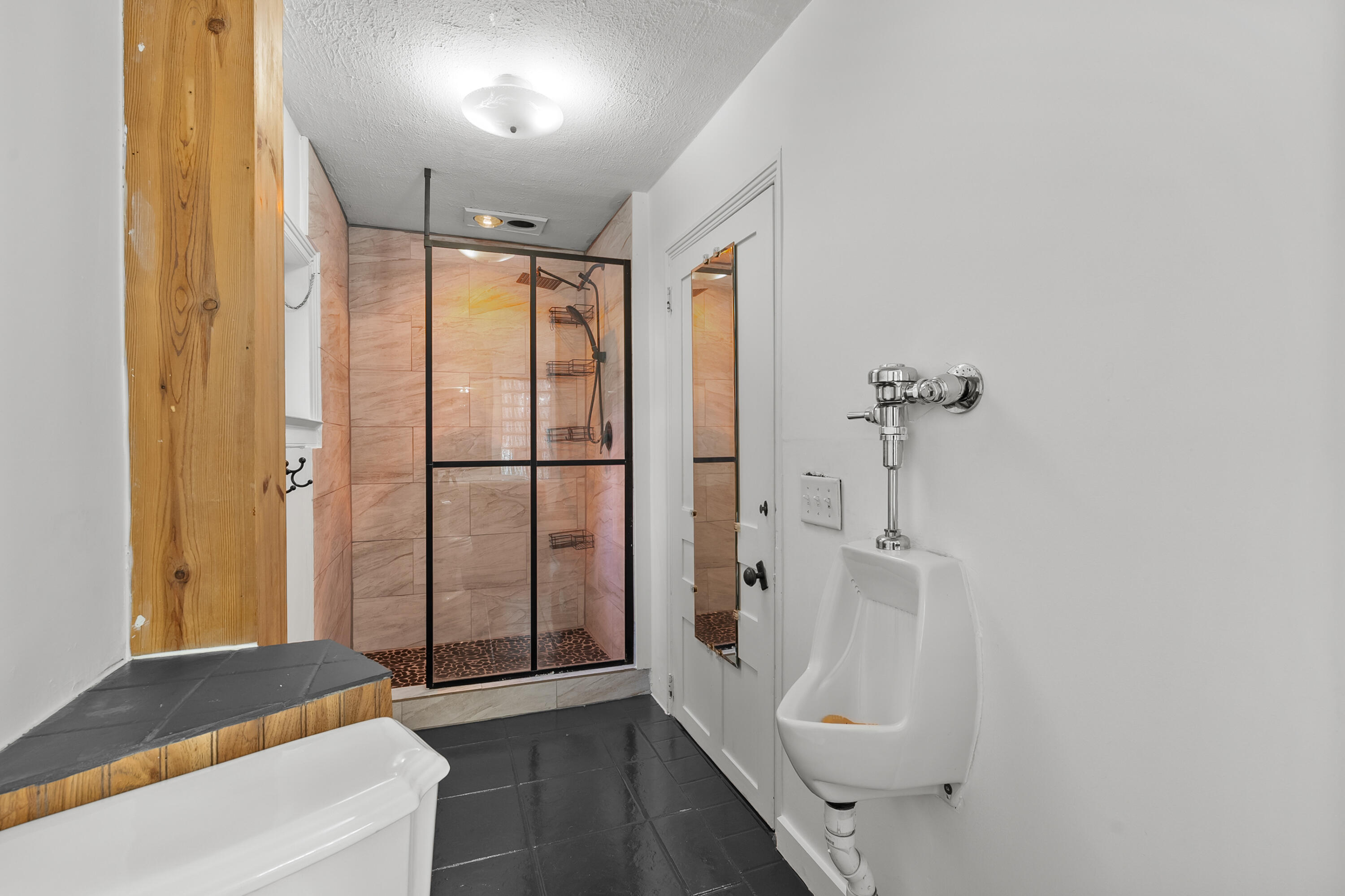 1020 Miller Road Plainwell, MI 49080 - Photo 18 of 54 Miller Rd 1020 Plainwell 49080-16