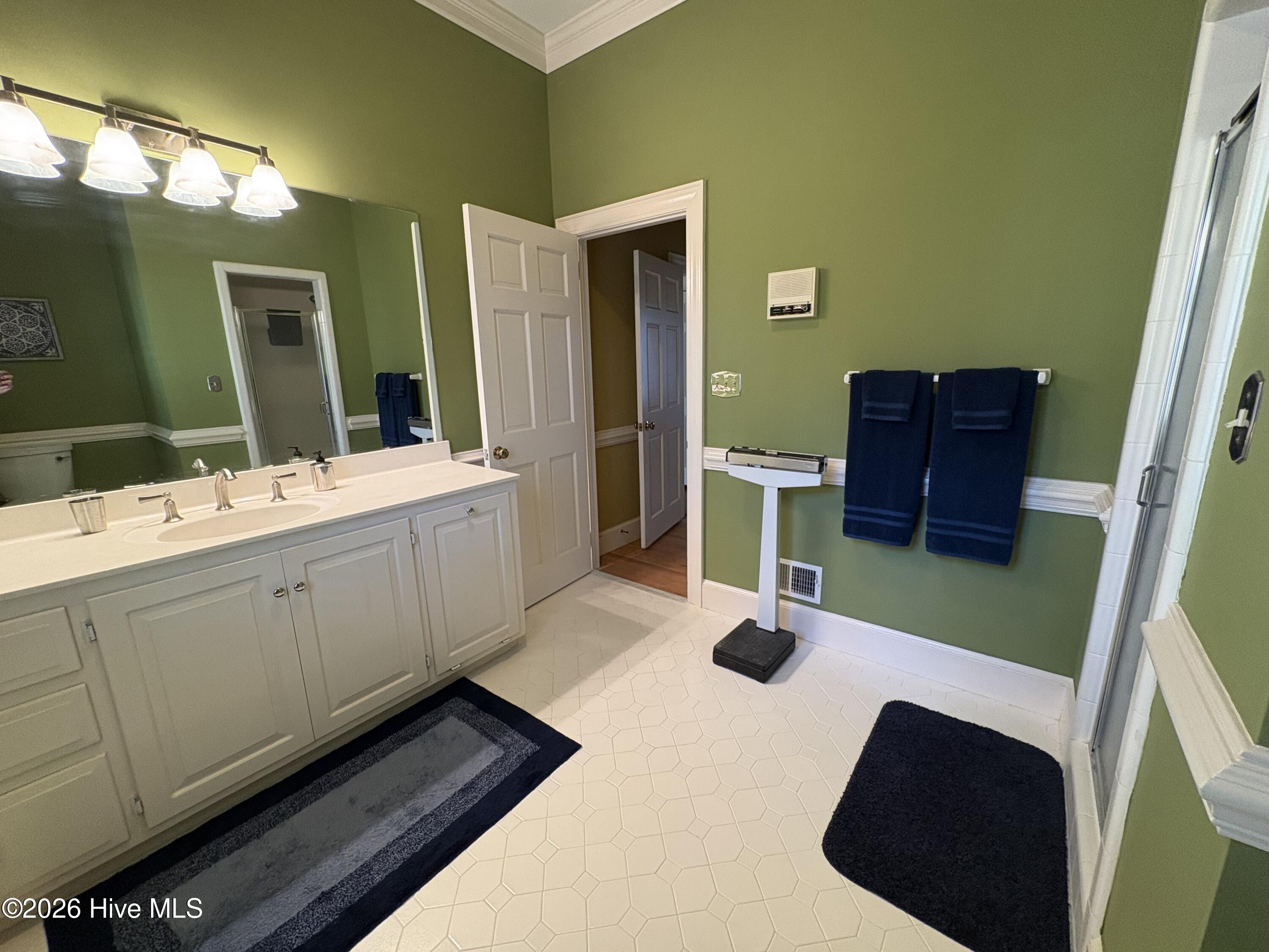 214 Alderson Road Washington, NC 27889 - Photo 32 of 49 First floor primary en-suite