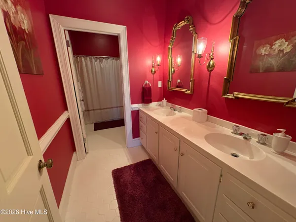 $739,900 | 214 Alderson Road, Washington, NC 27889