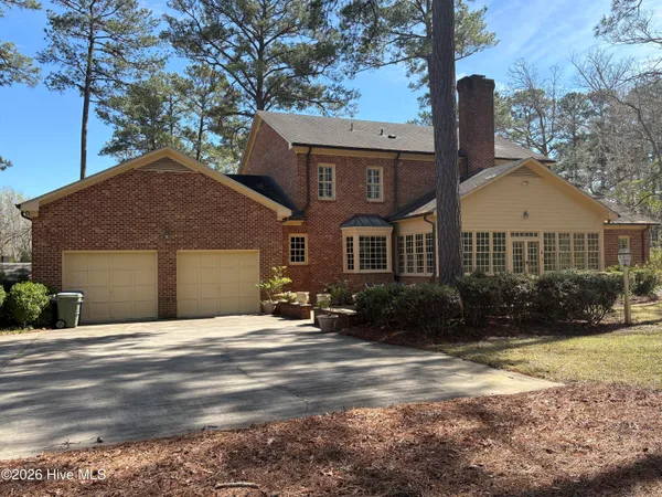 $739,900 | 214 Alderson Road, Washington, NC 27889