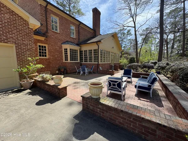 $739,900 | 214 Alderson Road, Washington, NC 27889