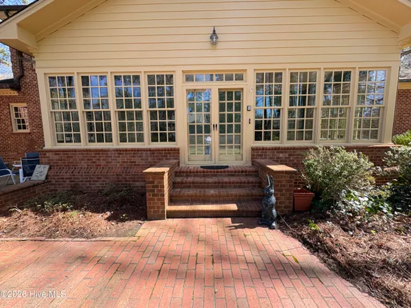 $739,900 | 214 Alderson Road, Washington, NC 27889