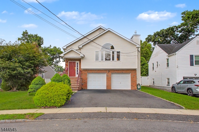 453 Huntington Road Union, NJ 07083 - Photo 1 of 28