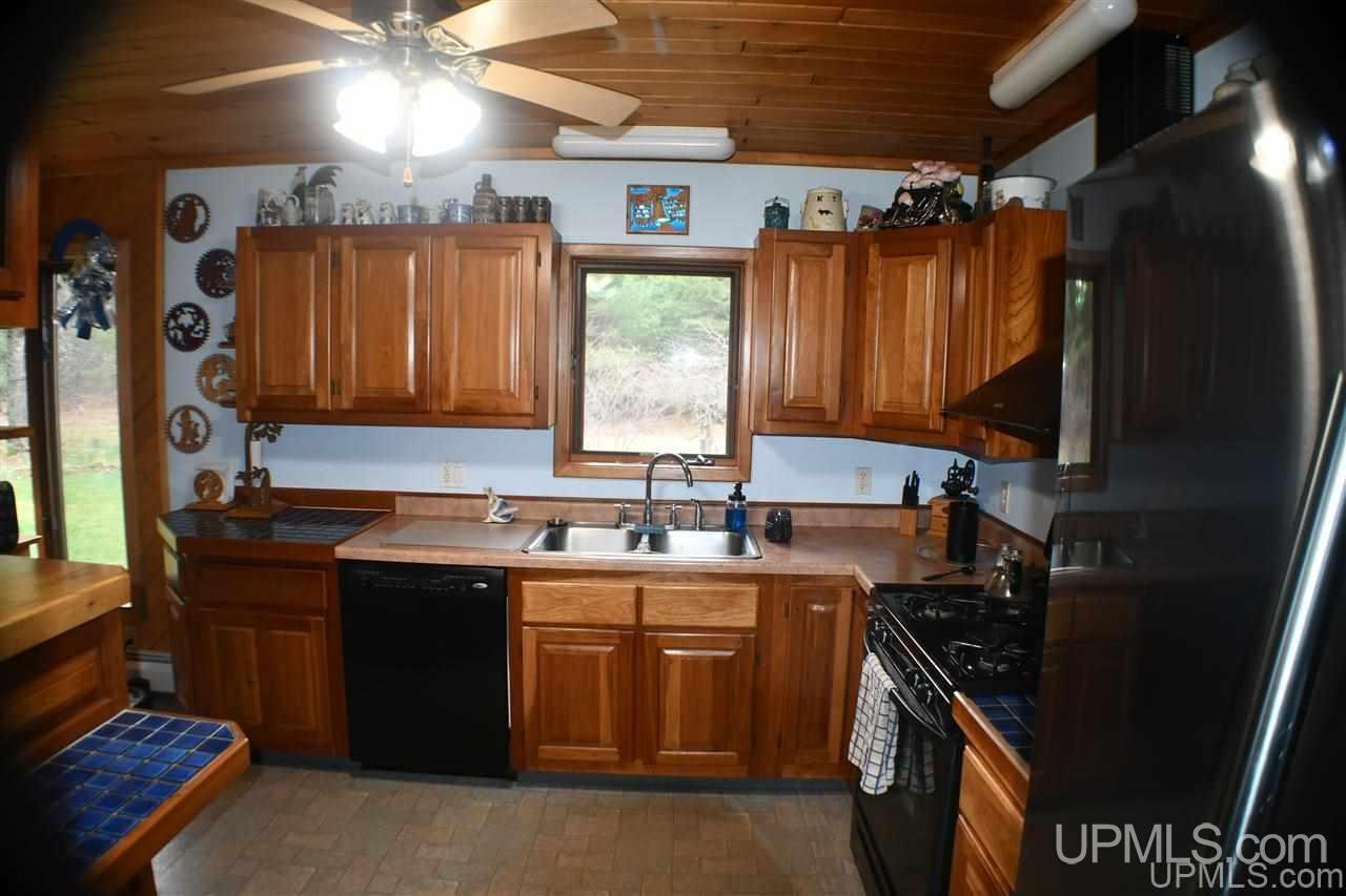 6334 North Co Road Manistique, MI 49854 - Photo 32 of 49