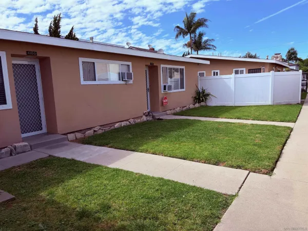 $2,500 | 4162 Howard Avenue, Los Alamitos, CA 90720