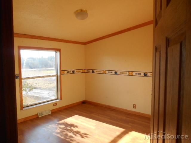 13722 Sullivan Road Capac, MI 48014 - Photo 7 of 15 31226357-6.JPG