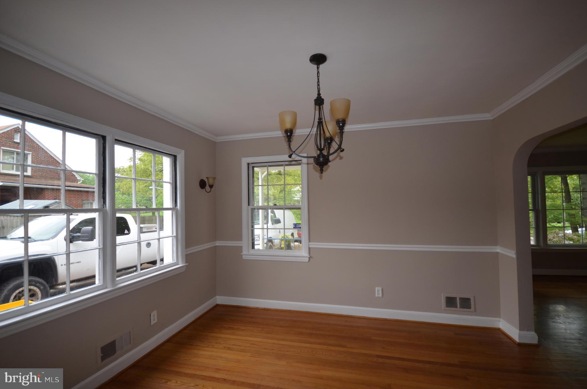6043 Cipriano Road Lanham, MD 20706 - Photo 3 of 27 Dining Room