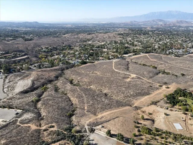 view of city and mountain view