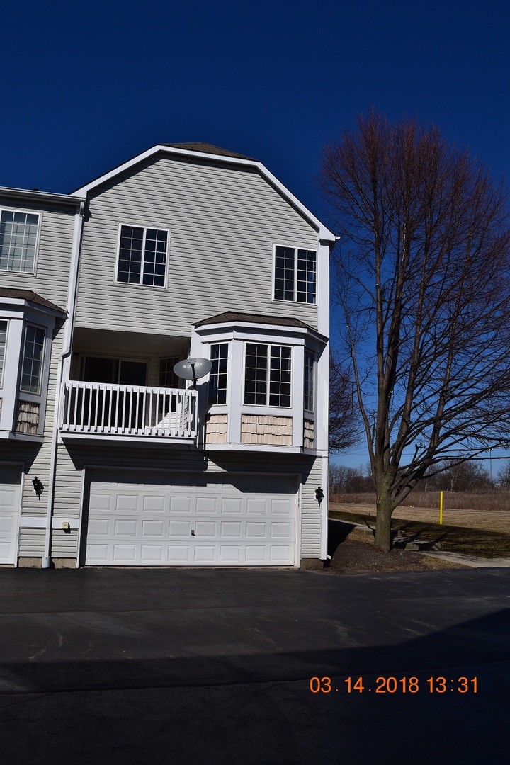 3186 Ketch Court Aurora, IL 60503 - Photo 2 of 13