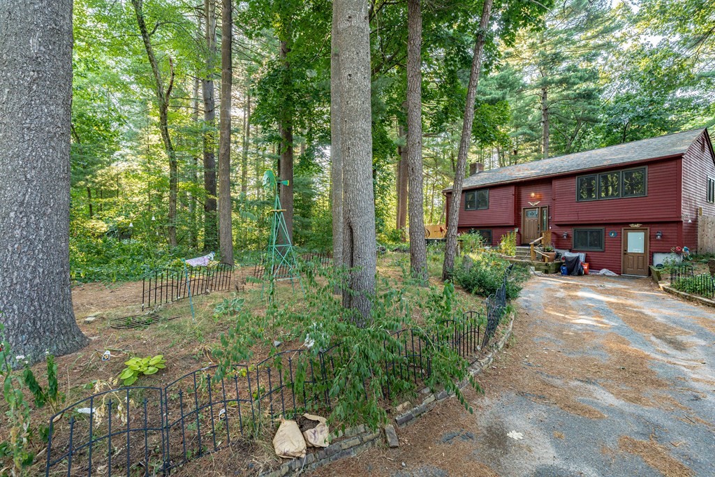 129 White Oak Road Springfield, MA 01128 - Photo 35 of 39