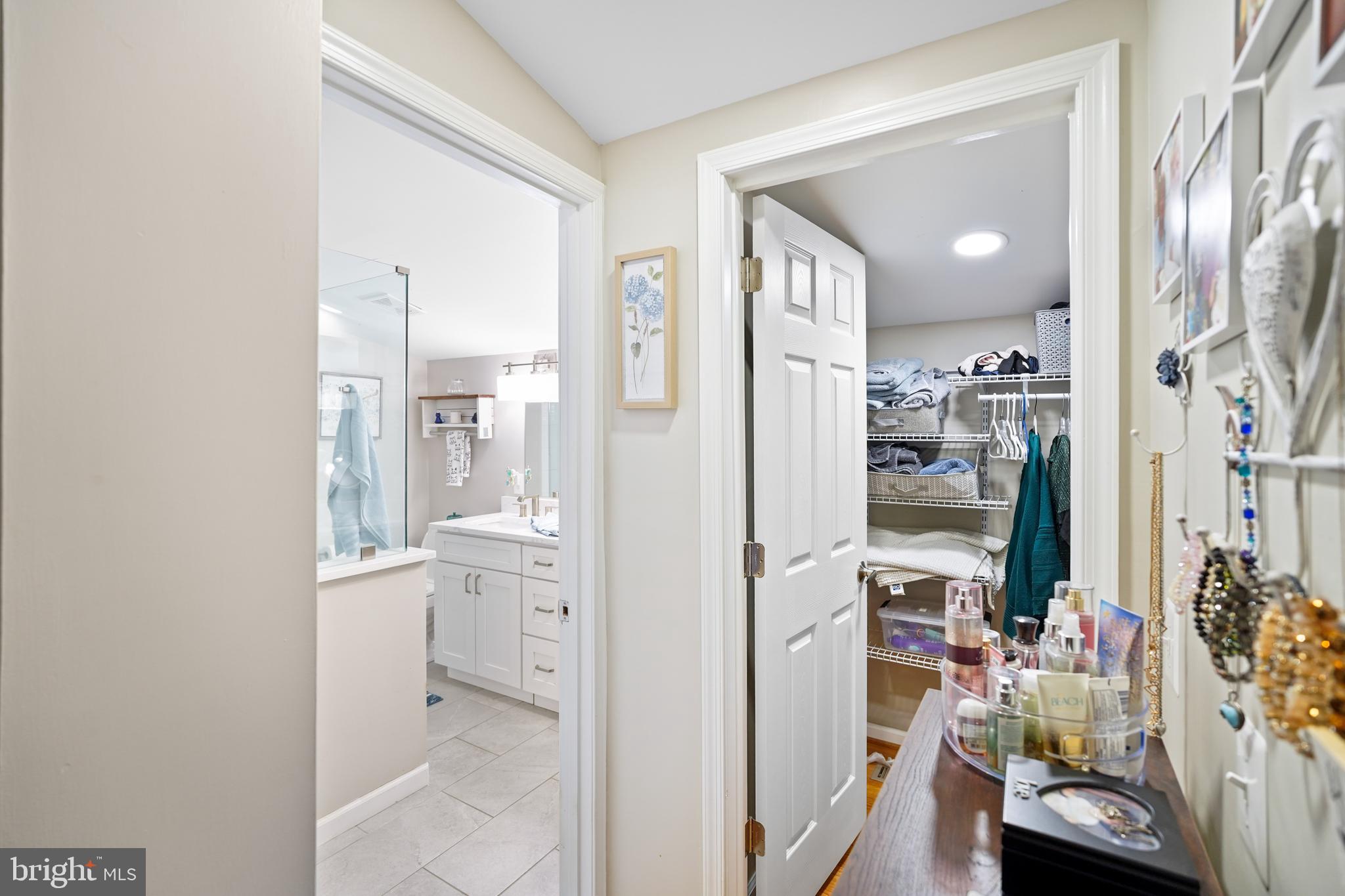 10012 Ellis Road Manassas, VA 20111 - Photo 36 of 54 a view of kitchen with livingroom and furniture