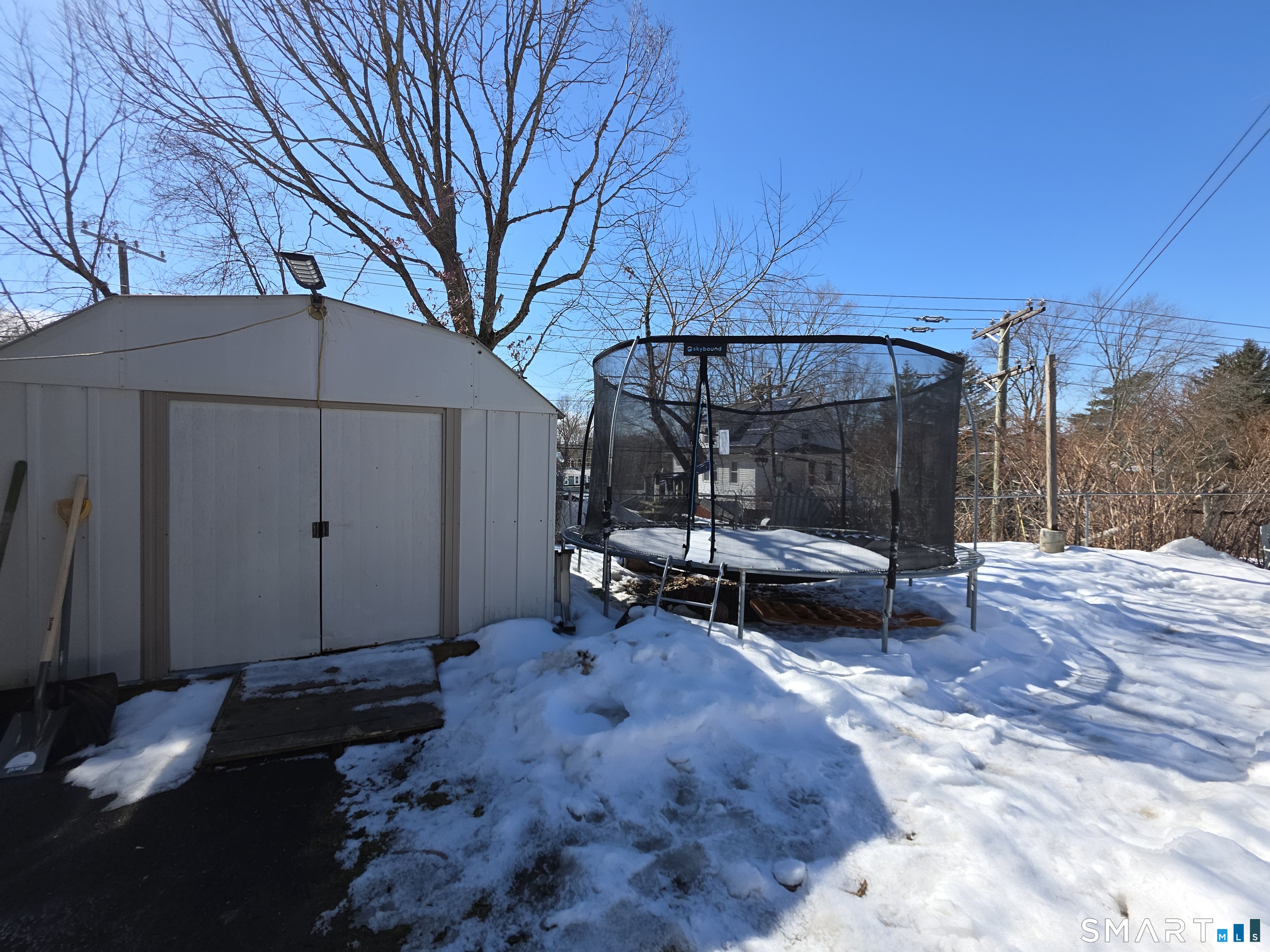 891 Pearl Lake Road Waterbury, CT 06706 - Photo 7 of 8