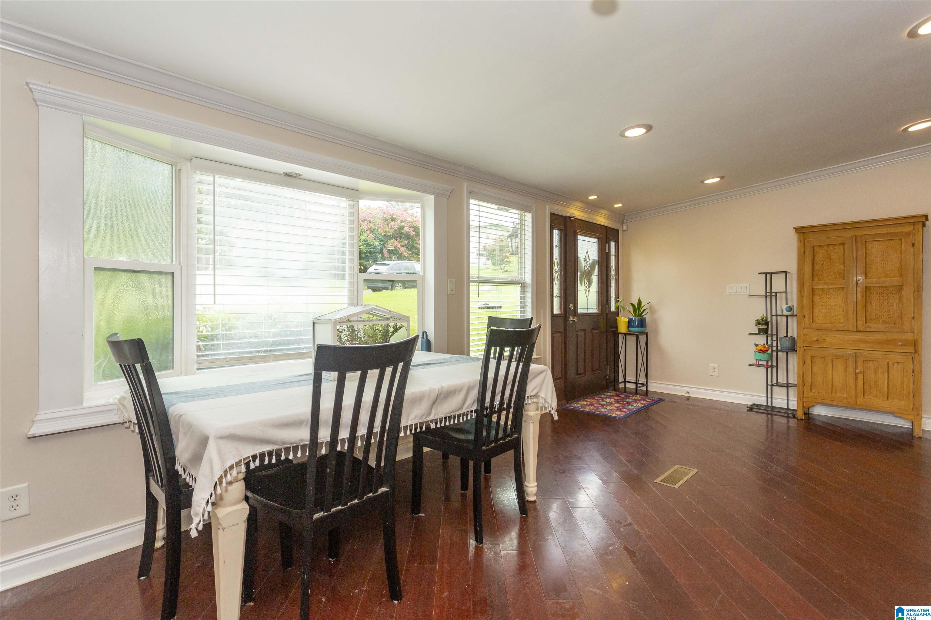 1852 Canyon Road Birmingham, AL 35216 - Photo 9 of 49