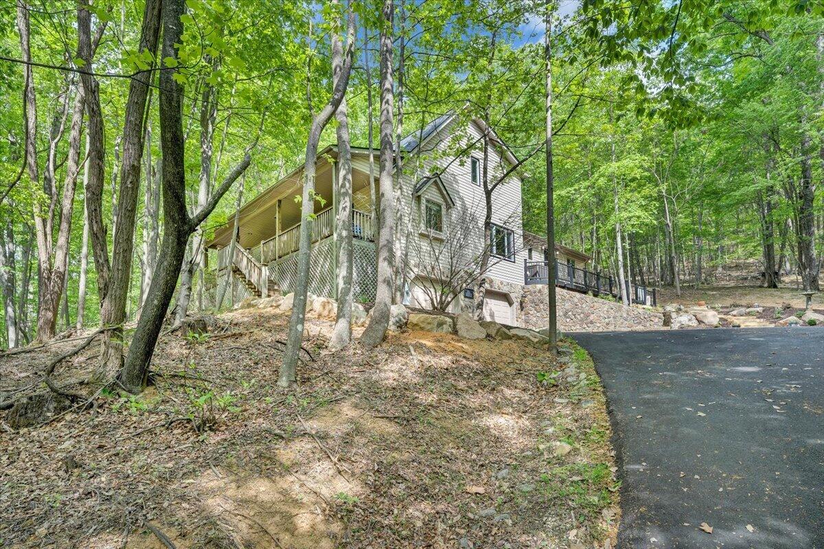 290 Silver Shadow Road Hardy, VA 24101 - Photo 60 of 62 a view of yard
